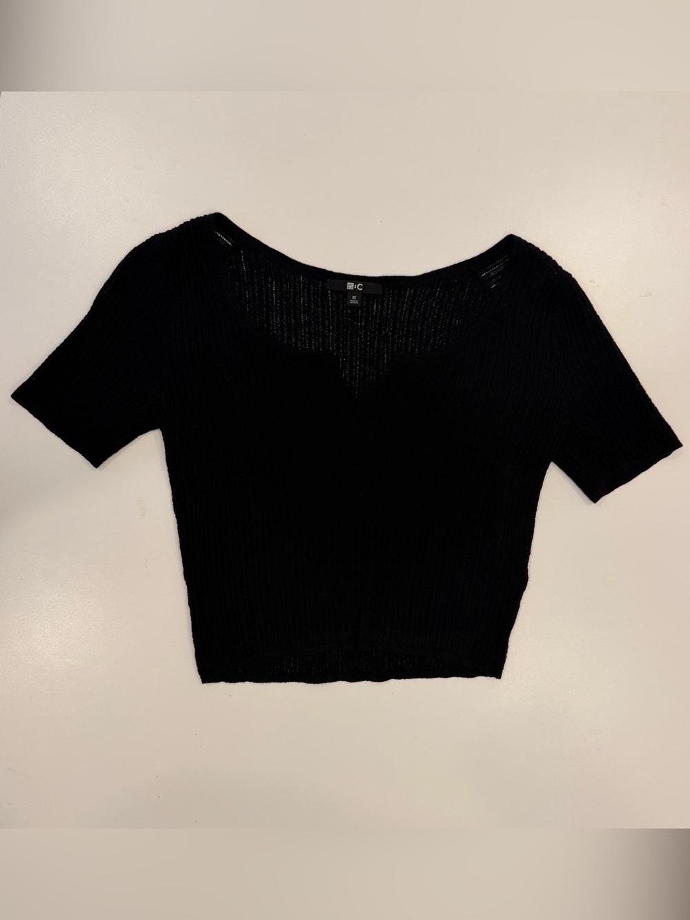 Uniqlo lace key neck half-sleeve short sweater - Picture 1 of 10